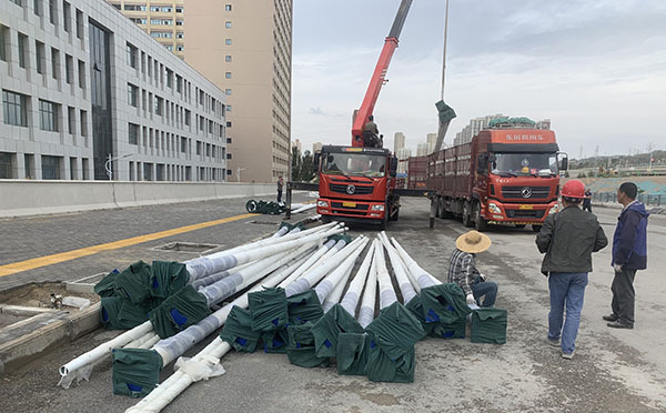 农村酒泉太阳能路灯安装全解析：庭院酒泉太阳能路灯施工指南